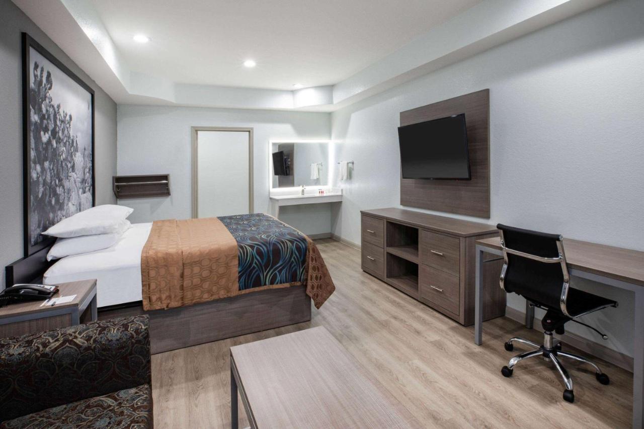 Super 8 By Wyndham Humble Houston Fallcreek Dış mekan fotoğraf