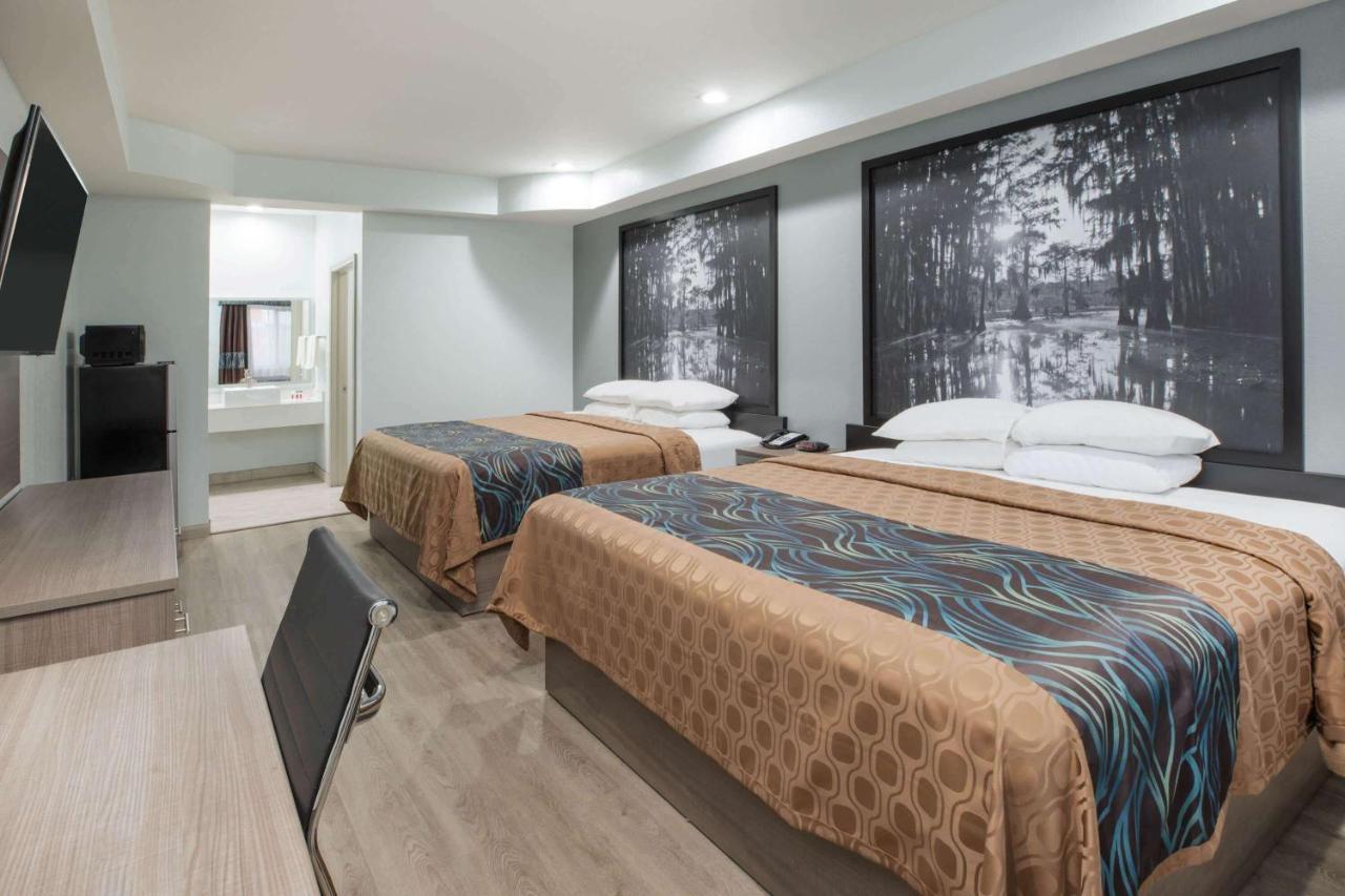 Super 8 By Wyndham Humble Houston Fallcreek Dış mekan fotoğraf
